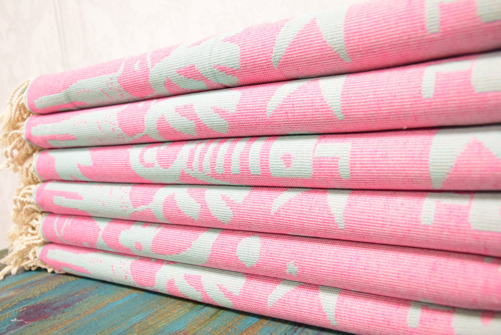 Pink Kids Turkish Towel – Cute Animal & Car Pattern, Personalized Gift for Children, Soft Cotton Bath or Beach Towel, Custom Embroidered Baby Gift