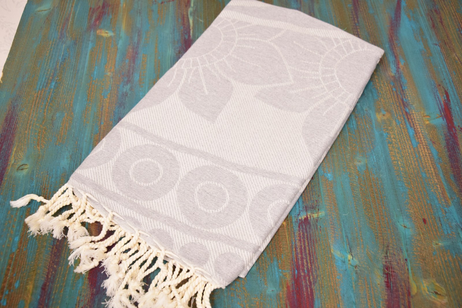 White Sun Pattern Turkish Towel – Luxury Cotton Bath & Spa Towel, Personalized Gift for Her, Elegant Home Décor or Bridesmaid Gift Idea
