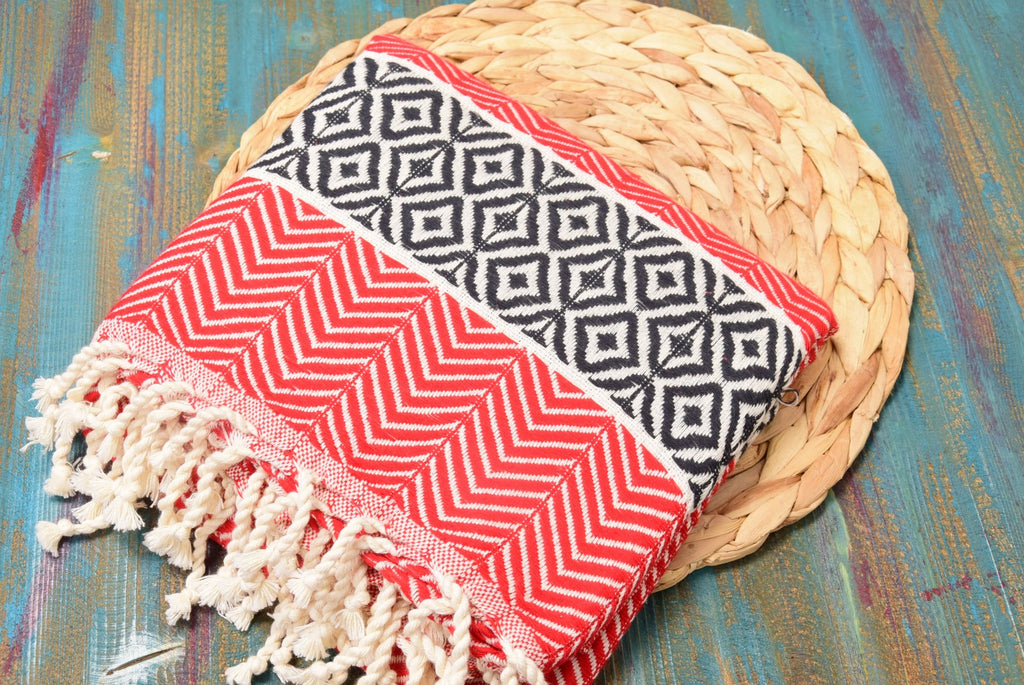 Red Boho Turkish Towel – Handmade Cotton Bath & Beach Towel, Black Diamond Pattern, Personalized Gift for Her, Bridesmaid & Home Decor Towel