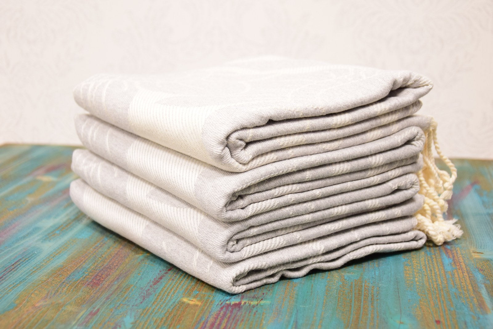 White Sun Pattern Turkish Towel – Luxury Cotton Bath & Spa Towel, Personalized Gift for Her, Elegant Home Décor or Bridesmaid Gift Idea